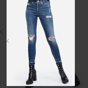 High Waisted Ripple Jeans with Ripped Ankle - sz 2